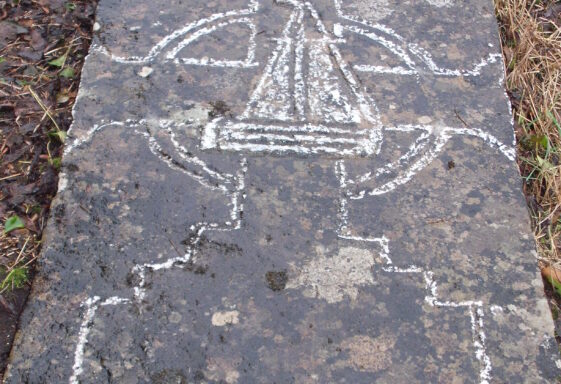 Moycullen graveslab (1)