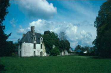 Clonfert Palace 1990s | Christy Cunniffe