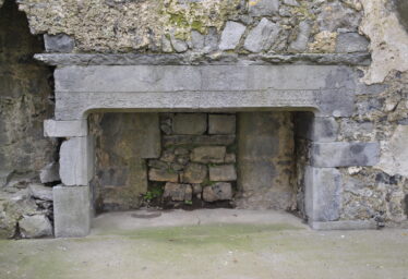 Isertkelly fireplace.