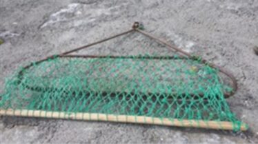 Dredge with mala and maide in place | Clarinbridge Heritage