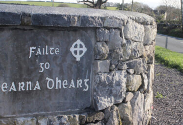 Contact us / Déan teagmháil linn