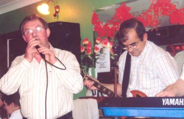 L-r Pat Comer and John Fleming  both from Barnaderg | Photo: Eileen O'Connell, Dangan.