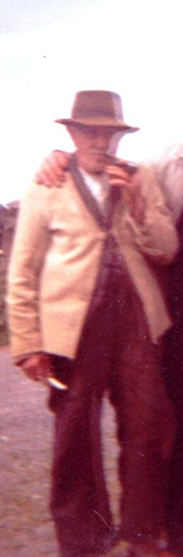 Thomas Duggan, Tygreenane, wearing his bauneen | Photo: courtesy of Mary Ellen Burke, Gurranecoyle, grandaughter.