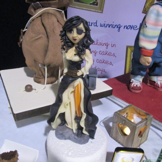 Creative example of cake from Bake Me Happy