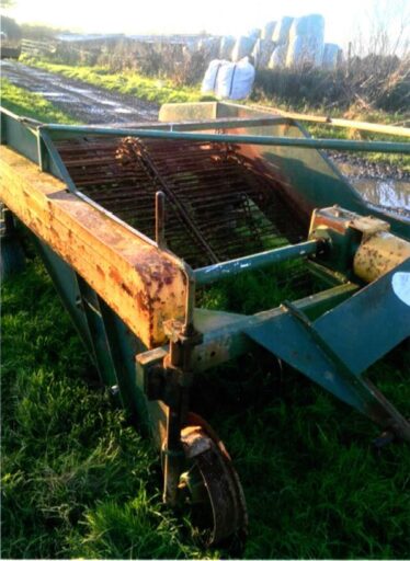 Chain Digger | Andrew & Adam Kehoe