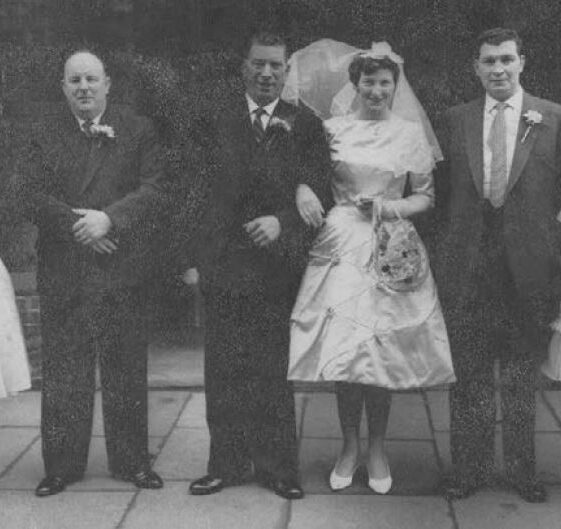 Geraldine Spillane, Paddy Walsh, Rimmy Walsh, Margaret Connolly, Jimmy Connolly and flowergirl c1960 | Photo Credit Margaret Connolly Hackett