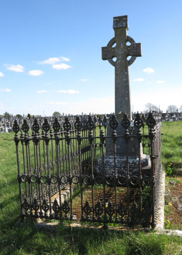 Fr. Joe Canton at Boyhill Cemetery | © Gerry Costello Photography