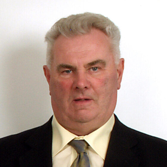 Claude Lyons, Windfield Lower