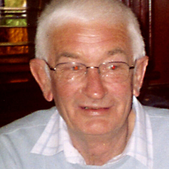 Tomás Devaney, Menlough