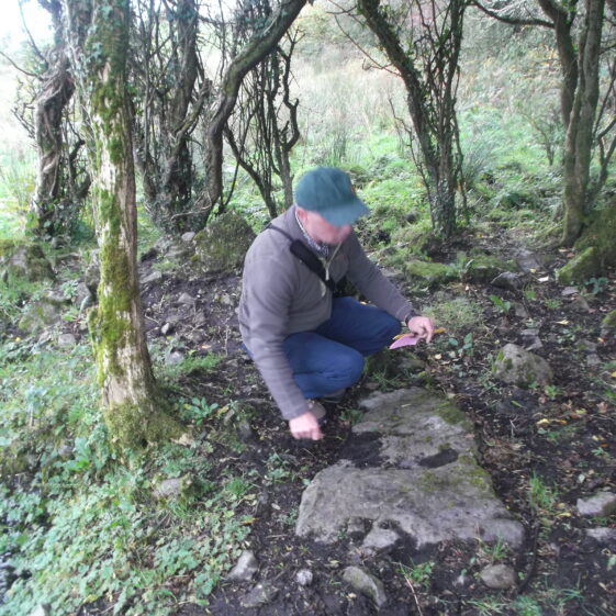 Christy Cunniffe checking out possible Kneeling stone | B. Doherty 2017