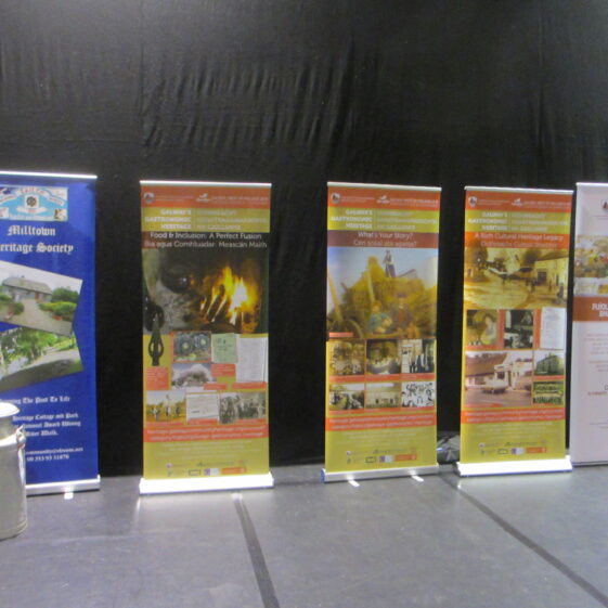 Banners | Photo: Frank Glynn