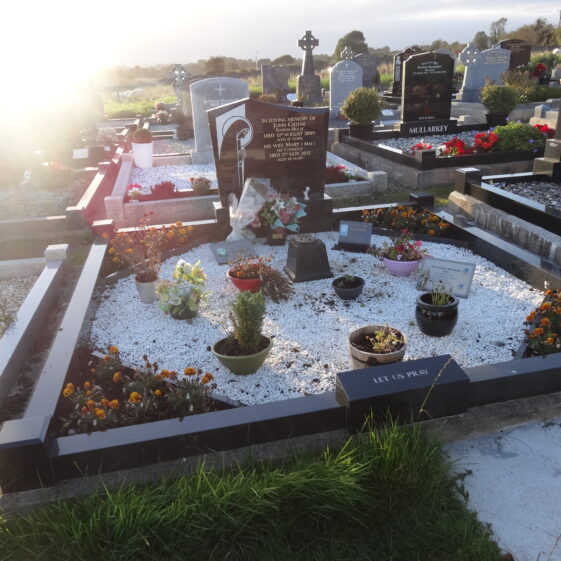 KY-220-A Kilclooney Graveyard