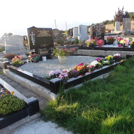 KY-222-A Kilclooney Graveyard
