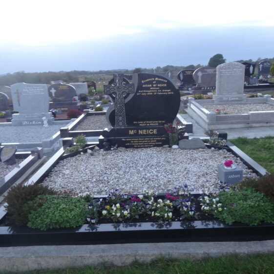 KY-225-A Kilclooney Graveyard
