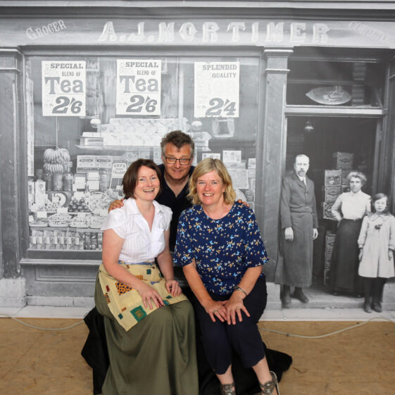 Marian-Donohue-Marie-Mannion Photography at Fran's booth | Photo: Hany Marzouk