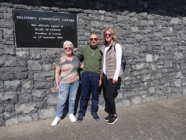 Jill, Stan & Hannah | Photo: P Connolly