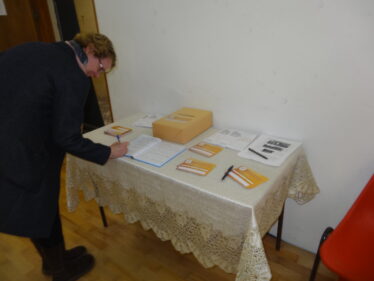 Signing Visitor's Card | Photo by Pauline Connolly, 2019