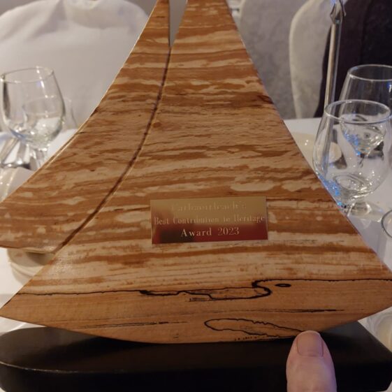 Hand crafted award | Photo: Cathal McHugh
