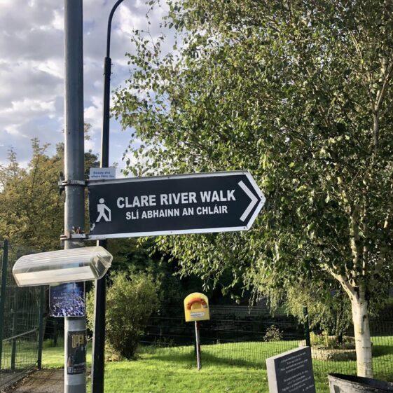 Slí Abhainn an Chláir