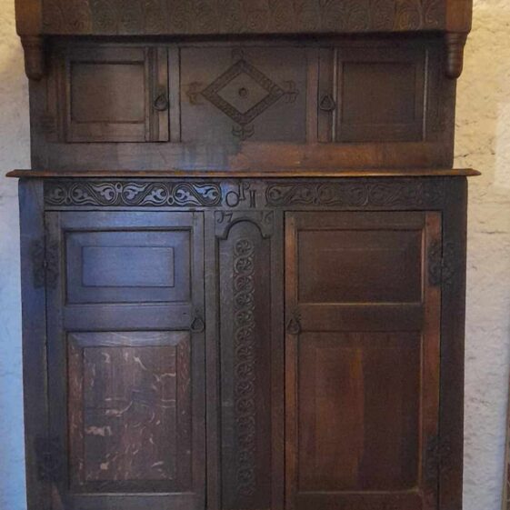Claregalway Castle 34 Embracing the Past | Photo: Tunde Racz