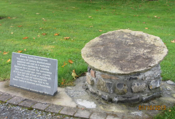 Washing Stone Cloch Niochain