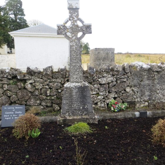 3.-Dolly-family-Grave-3A Grave 3A - Grave of Dolly family Dangan, Ellen, John, Michael, Patrick, Mary Ellen and Gretta aged 6 months | Bernadette Forde, Killererin Heritage Society