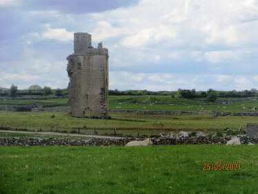 Barnaderg Castle/Tower House  | Photo: B. Forde