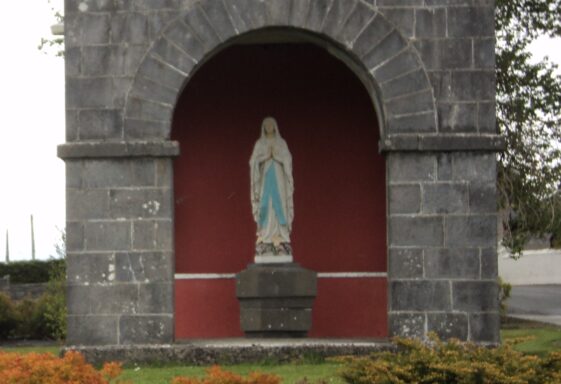Barnaderg Grotto