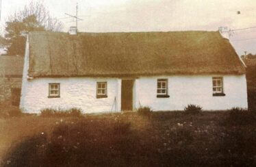 Pa Nestor's thatched cottage, Feigh