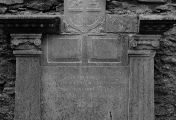 Burkes of Reaghan tomb