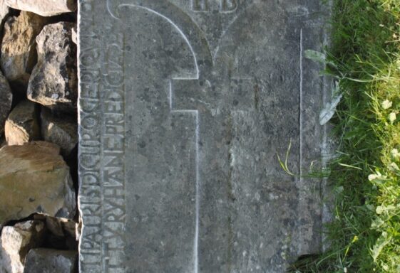 Lickmolassy grave-slab (1)