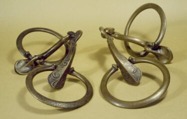 Iron age design on horse bits