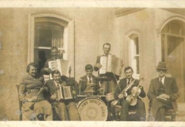 The Woodlawn Dance Band