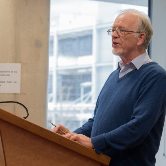Ruaidhri Ó Flaithearta Nollaig Ó Muraíle addresses seminar in NUIG | Seán Ó Mainnín
