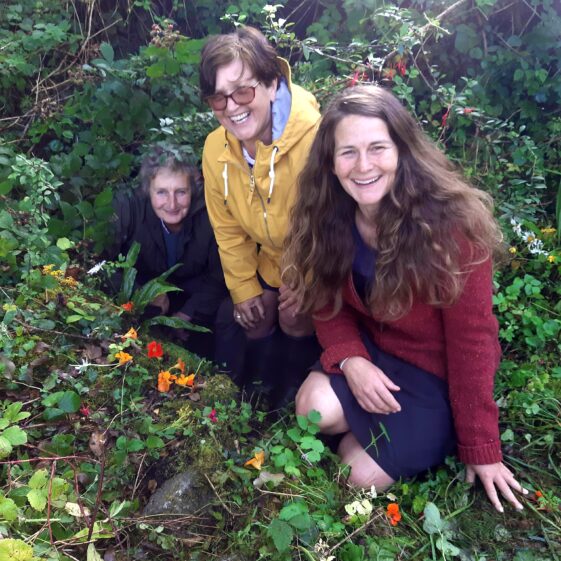 Well Maidens Well Maiden friends Jane Embleton from Somerset England, Cath Gaynor from Dublin and Melissa Elliott from Washington State visit Moycullen as part of their interest in Holy Wells. Thank you ladies for your help. 5 September 2022 | Moycullen Heritage