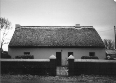 Bairéad House, Baile Dóite, built circa 1800. | Contributor: Treasa Mhic Mathúna