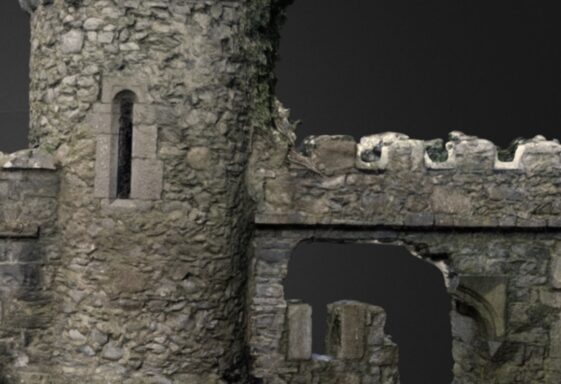 Entrance Gates to Menlo Castle