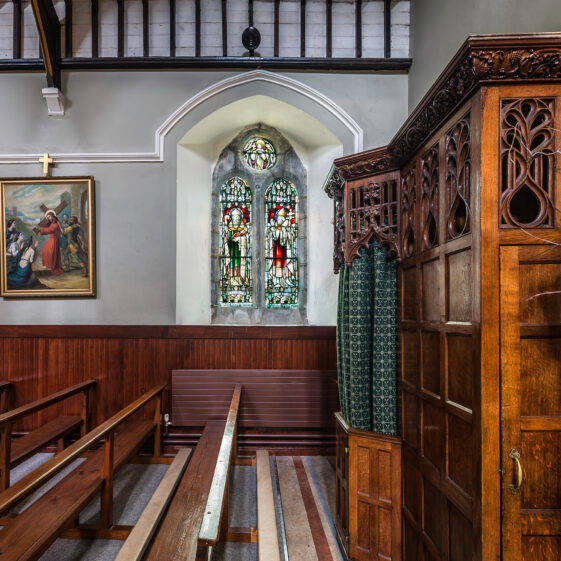 Window 15 - McAlpine | Roger Harrison