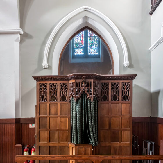 Window 17 - McAlpine | Roger Harrison