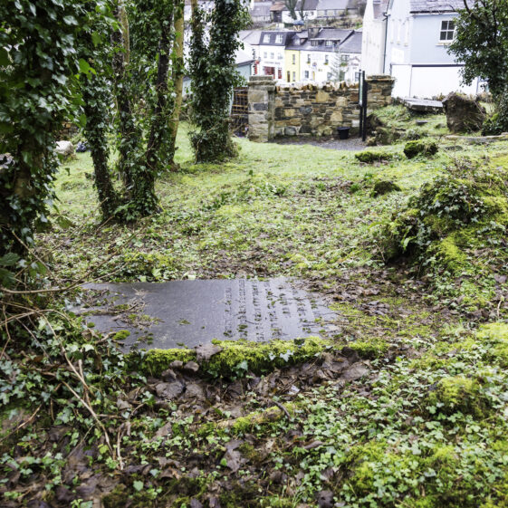 SMCC-12A Grave 12 - Lyden | Roger Harrison