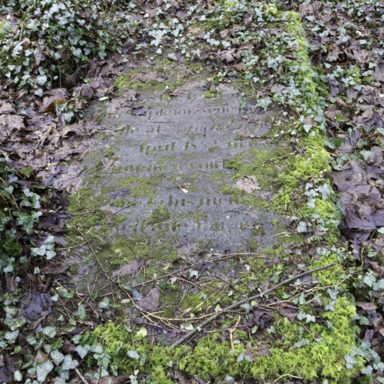 SMCC-2B Grave 2 - Unknown | Roger Harrison
