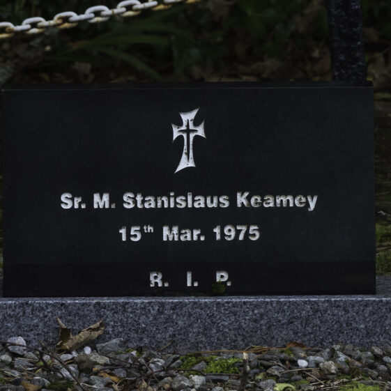 Grave 13 - Keamey | Roger Harrison