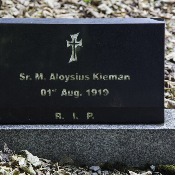 Grave 34 - Keiman | Roger Harrison
