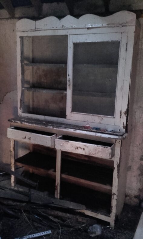 An Old Dresser | Clare Doyle