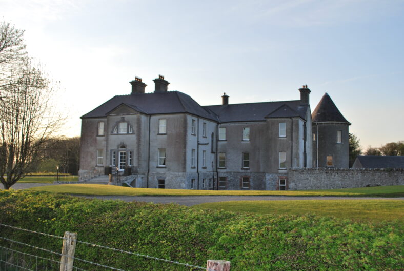 Ballyglunin House