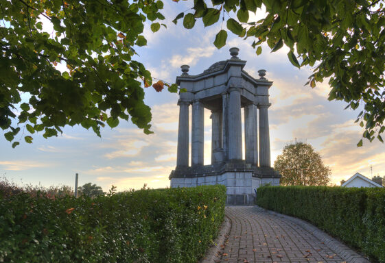 Le Poer Trench monument