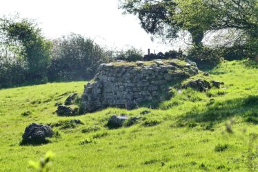 Lime Kiln in Ballycasey | Claire Loader