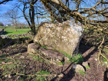 Ballycolgan Mass Rock (GA042-017----) | Claire Loader