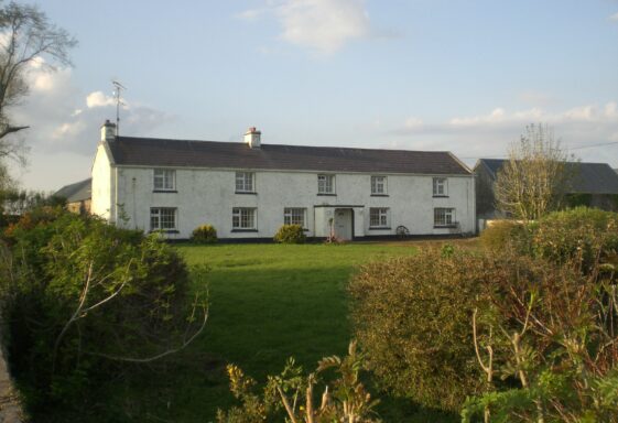 09. Ballinrooaun House.