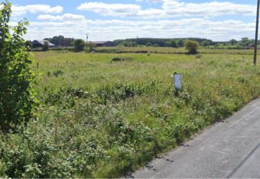 24. Travelling Roadshow Site, Esker.